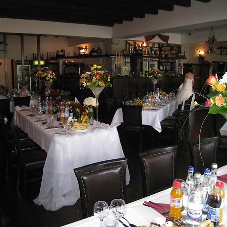 Piatra Neamţ 卡萨德鲁每图雷旅馆酒店 外观 照片