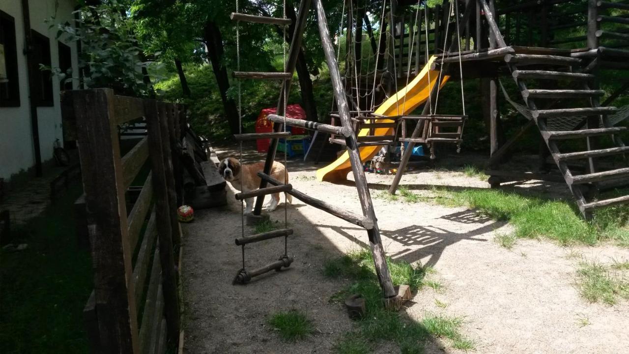 Piatra Neamţ 卡萨德鲁每图雷旅馆酒店 外观 照片