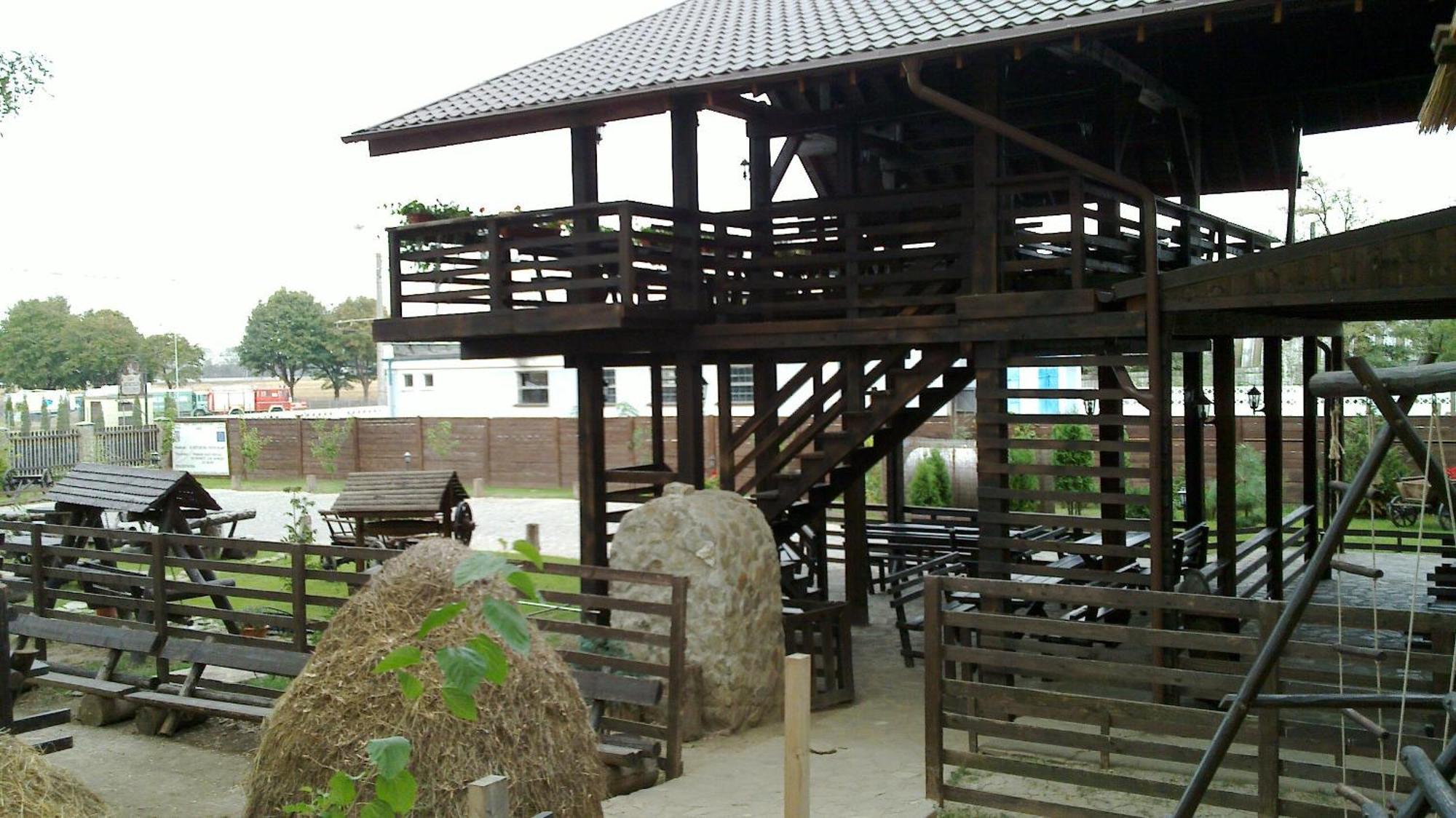 Piatra Neamţ 卡萨德鲁每图雷旅馆酒店 外观 照片