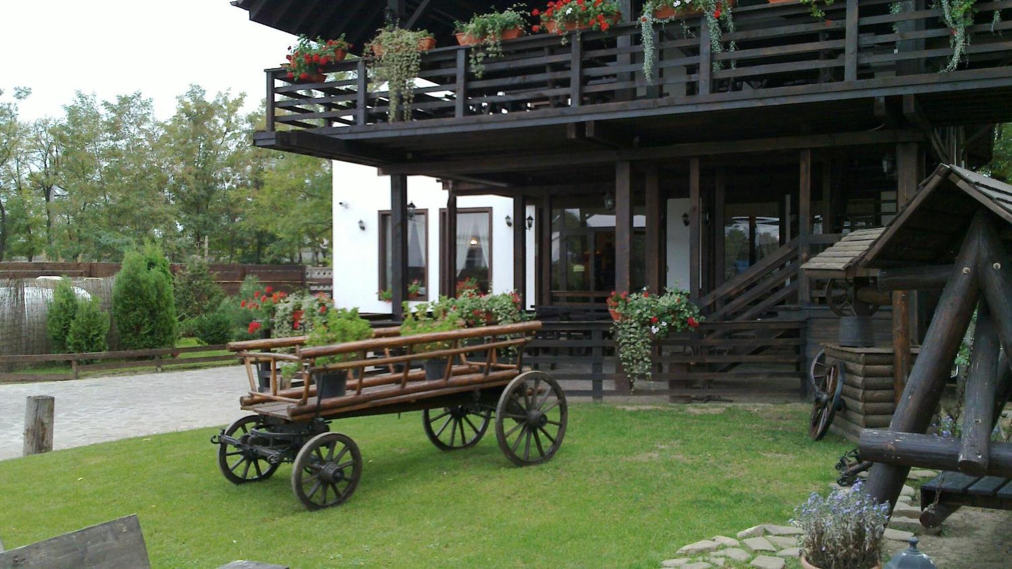 Piatra Neamţ 卡萨德鲁每图雷旅馆酒店 外观 照片